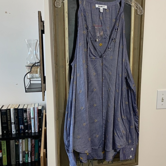 William Rast Cold Shoulder Lace-Up Top Blue Medium NWT - Picture 3 of 6